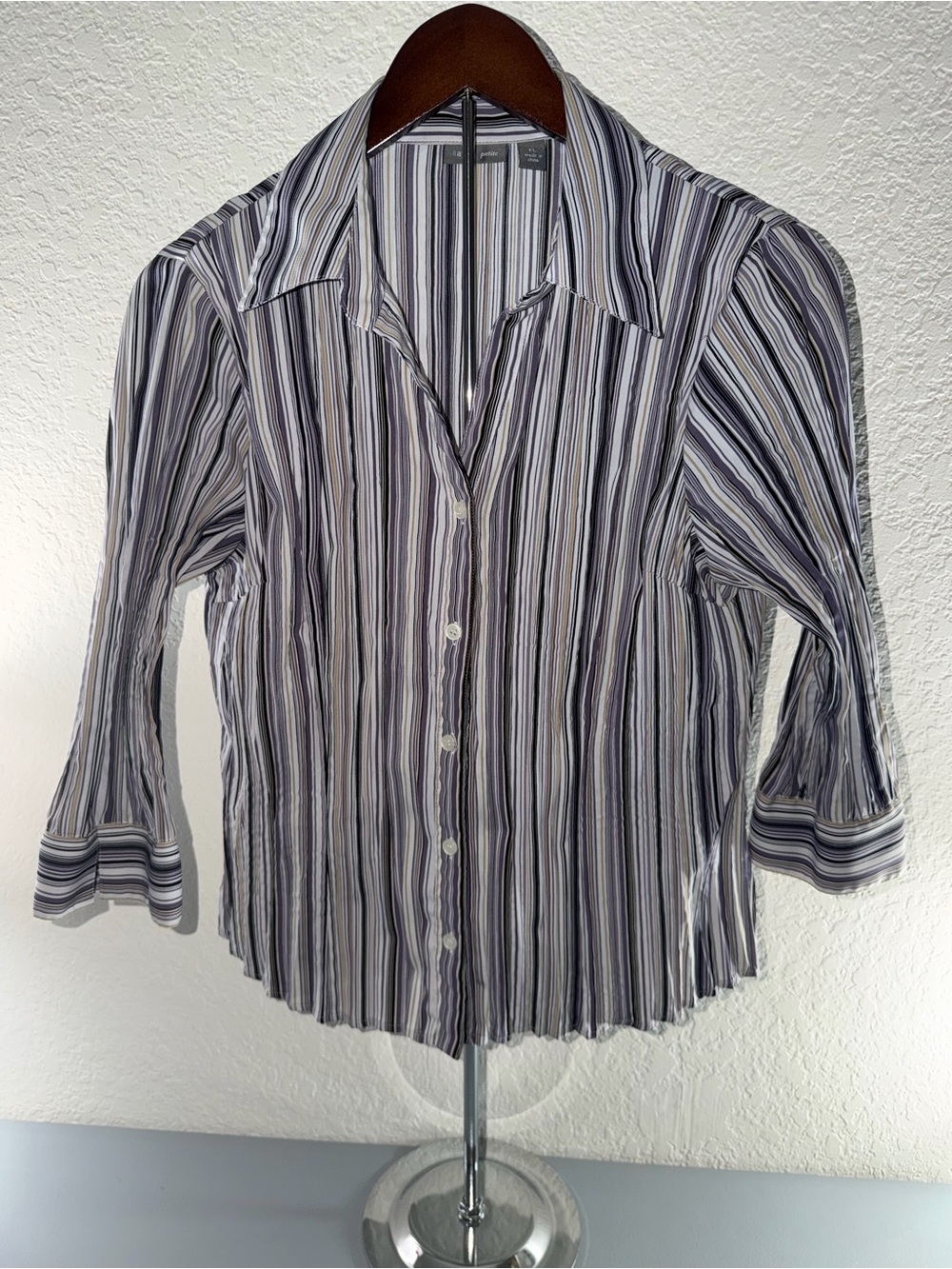 Apt. 9 Vertical Stripe Button-Down Shirt in Blue and White